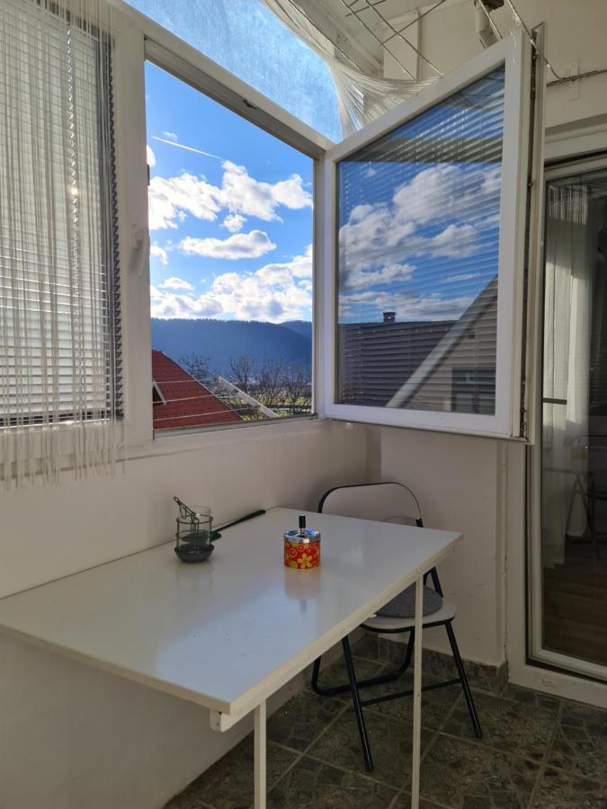 Apartment Pemper - Self Check In And Check Out Otocac Exterior photo